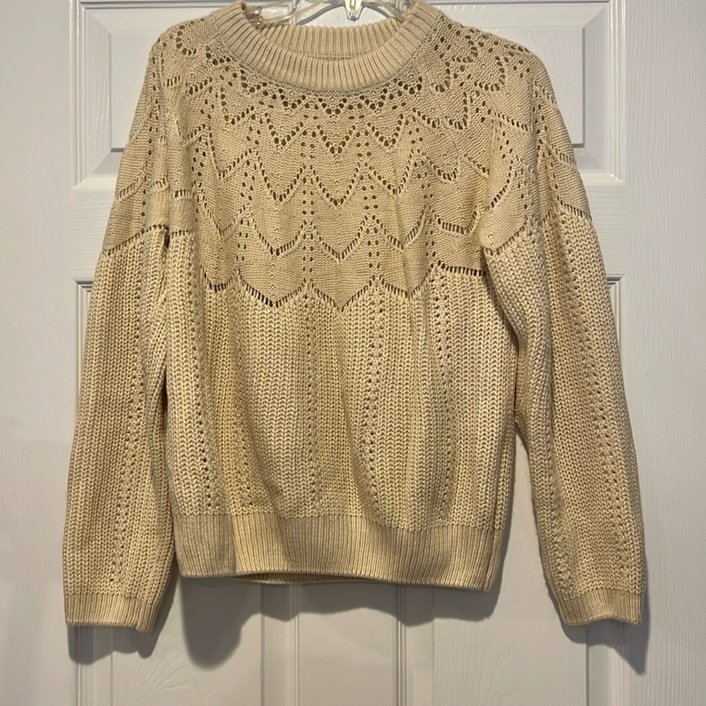 Cream/tan sweater